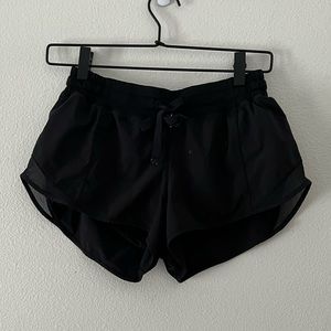 LULULEMON black hotty hot shorts